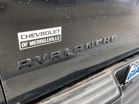Used 2009 Chevrolet Avalanche LS image 24
