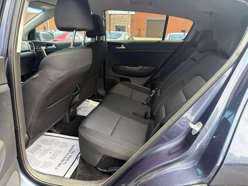 Used 2020 Kia Sportage LX AWD/4WD image 16