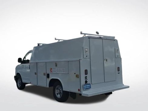 New 2026 Chevrolet Express 3500 w/ Power Convenience Package RWD image 6