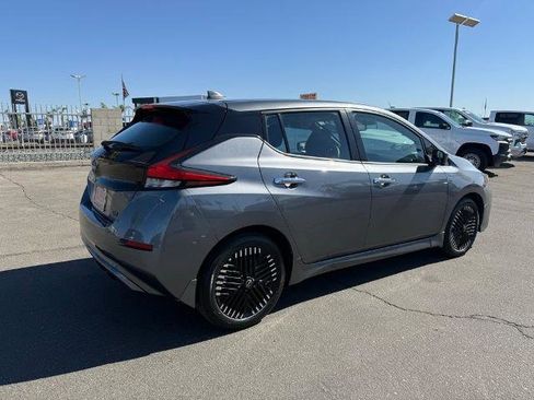 Certified 2025 Nissan Leaf SV Plus image 6