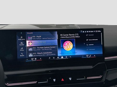 Used 2025 BMW 530i image 11