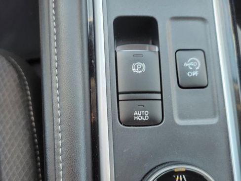 Used 2024 Nissan Pathfinder SV AWD/4WD image 33