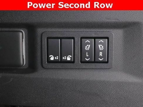 Used 2022 GMC Yukon Denali image 35