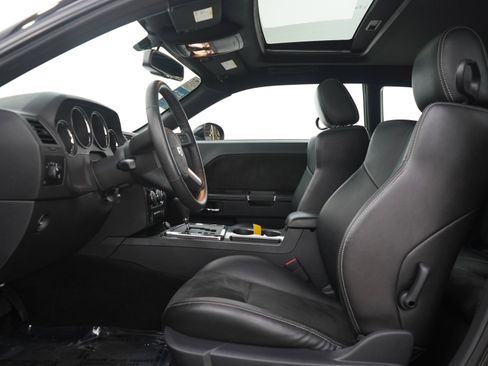 Used 2008 Dodge Challenger SRT8 RWD image 20