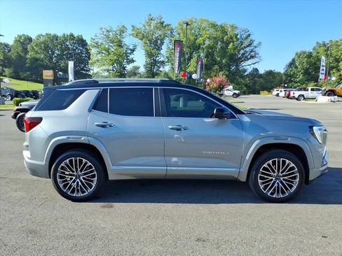 Used 2026 GMC Terrain Denali AWD/4WD image 5
