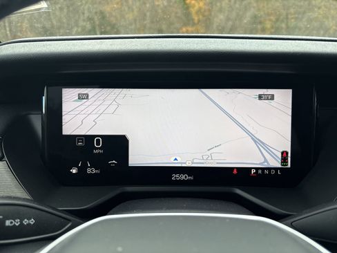 Used 2025 GMC Acadia Denali w/ LPO, All-Weather Package image 18