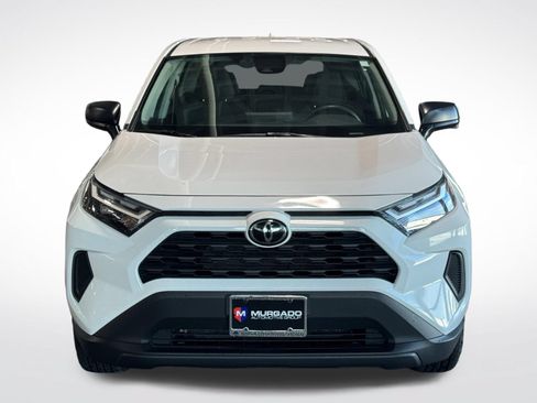 Used 2024 Toyota RAV4 LE AWD/4WD image 3