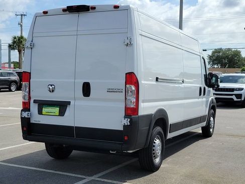Used 2024 RAM ProMaster 2500 w/ Convenience Group FWD image 6