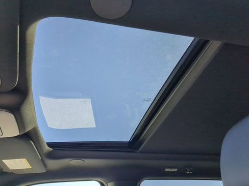 New 2025 Ford F150 Platinum w/ Equipment Group 702A High image 21