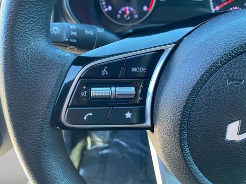 Used 2024 Kia Forte LXS image 19