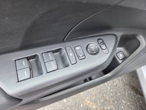 Used 2020 Honda Civic LX image 13
