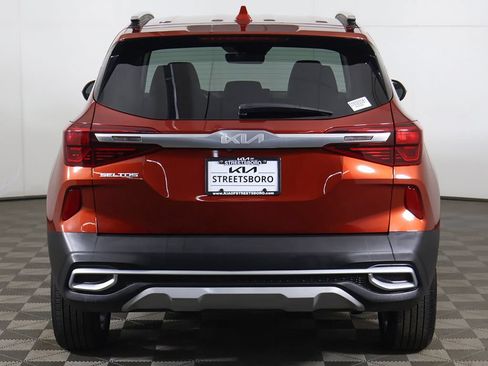 Used 2023 Kia Seltos S w/ Navigation Package FWD image 11