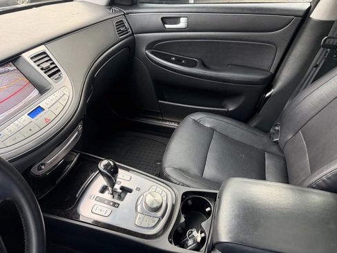 Used 2012 Hyundai Genesis 3.8 w/ Premium Pkg image 26