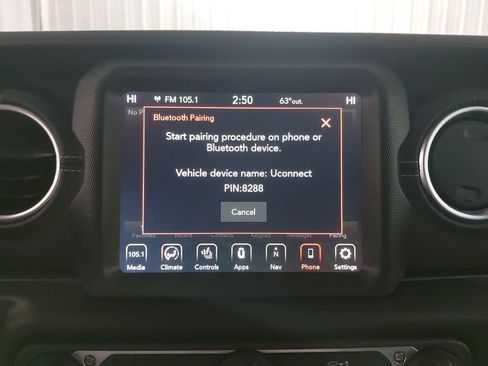 Used 2022 Jeep Wrangler Unlimited Sahara w/ Cold Weather Group image 22