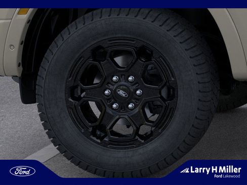 New 2025 Ford Ranger Lariat w/ FX4 Off-Road Package AWD/4WD image 19