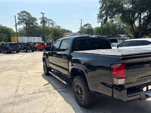 Used 2021 Toyota Tacoma SR w/ SR Convenience Package RWD image 9