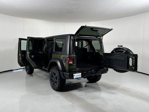 Used 2023 Jeep Wrangler Unlimited w/ Cold Weather Group AWD/4WD image 24