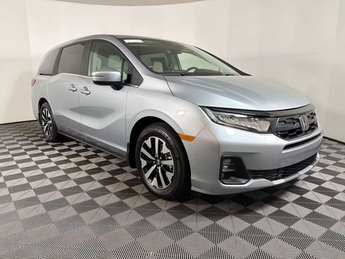 New 2026 Honda Odyssey EX-L image 6