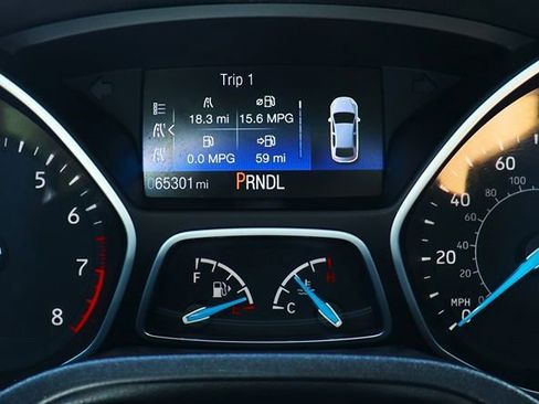 Used 2017 Ford Focus S image 40