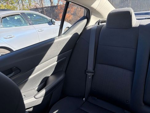 Used 2025 Nissan Altima 2.5 SV image 37