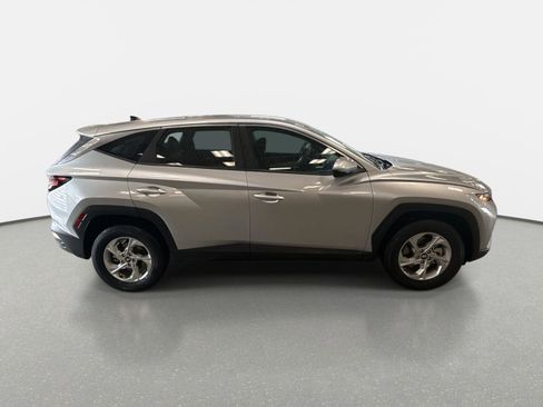 Used 2024 Hyundai Tucson SE image 4