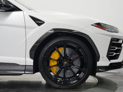 Used 2021 Lamborghini Urus image 55