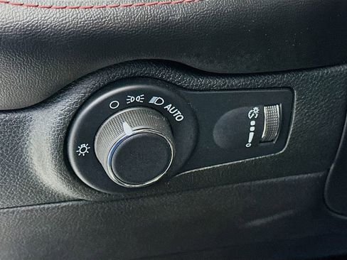 Certified 2023 Dodge Durango GT image 17