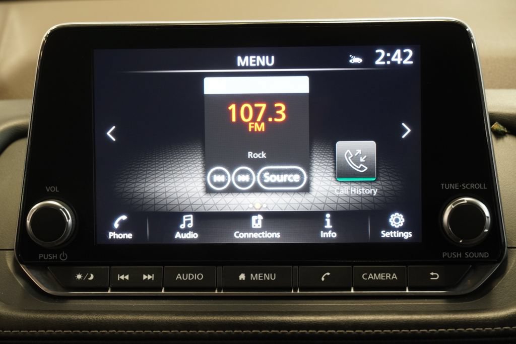 Used 2022 Nissan Rogue SV AWD/4WD image 19
