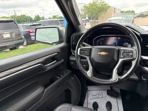 Used 2022 Chevrolet Silverado 1500 LTZ w/ LTZ Premium Package AWD/4WD image 19