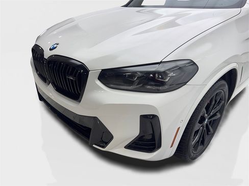 Used 2022 BMW X4 M40i image 16