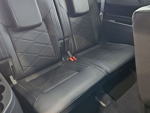 New 2026 Volkswagen Atlas SE FWD image 19