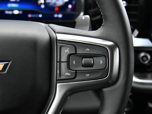 Used 2025 Chevrolet Silverado 1500 LTZ w/ Technology Package image 42