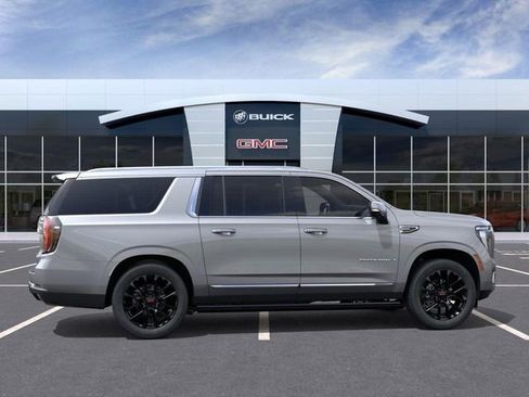 New 2026 GMC Yukon XL Denali w/ Denali Reserve Package AWD/4WD image 5
