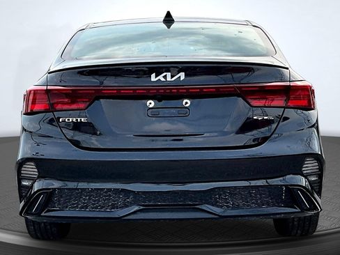 Used 2023 Kia Forte GT-Line FWD image 4