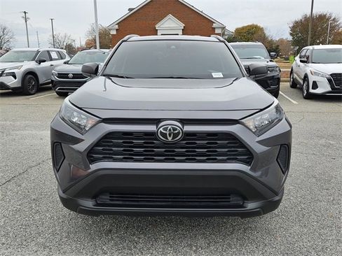 Used 2019 Toyota RAV4 LE image 2