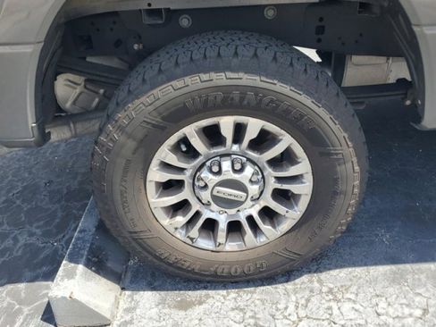 Used 2021 Ford F250 XLT w/ XLT Premium Package AWD/4WD image 9