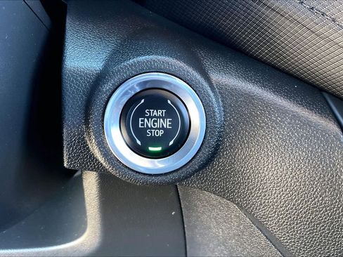 Used 2023 Chevrolet TrailBlazer LT w/ Sun and Liftgate Package image 34