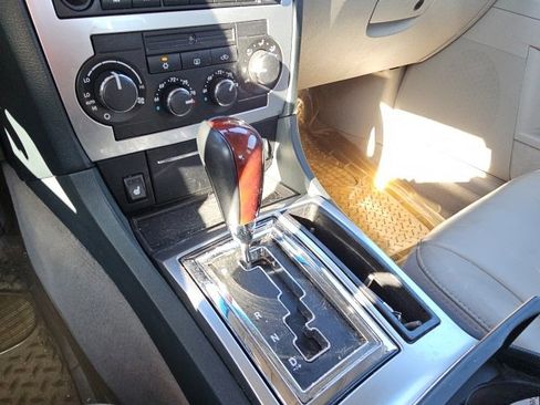 Used 2005 Chrysler 300 C w/ Protection Group II image 11