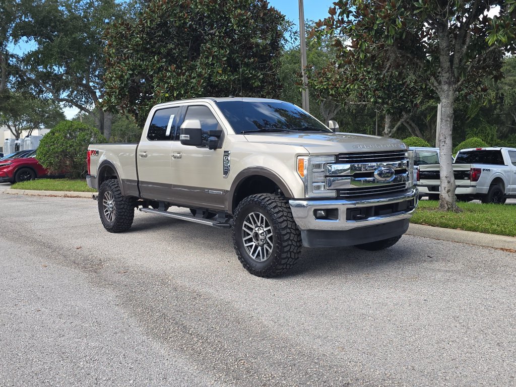 Used 2017 Ford F250 Lariat w/ Lariat Ultimate Package AWD/4WD image 2