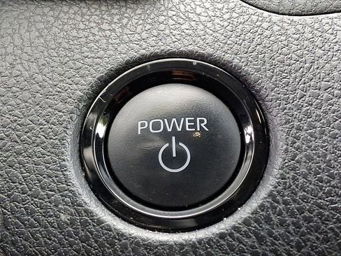 Used 2025 Toyota Camry LE FWD image 25