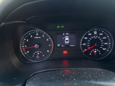 Used 2020 Kia Forte LXS FWD image 5