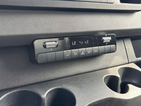 Used 2021 Mercedes-Benz Sprinter 2500 w/ Acoustic Package image 17