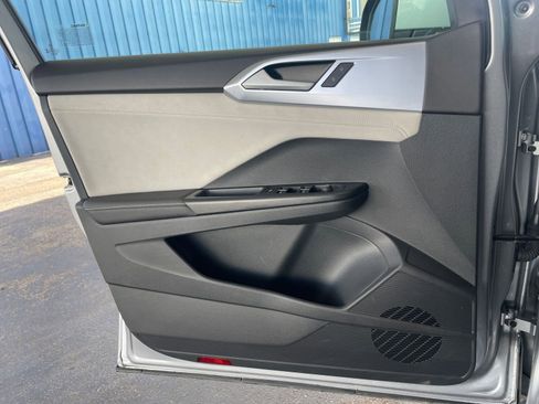Used 2025 Volkswagen Taos SE image 20