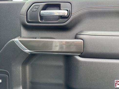 Used 2022 GMC Sierra 2500 AT4 w/ AT4 Premium Plus Package image 19