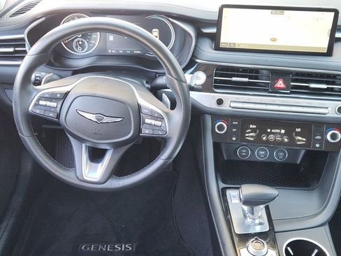 Used 2025 Genesis G70 2.5T RWD image 21
