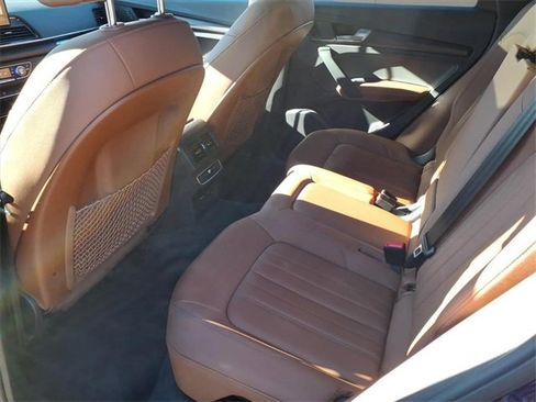 Used 2023 Audi Q5 2.0T Premium Plus w/ Premium Plus Package image 9