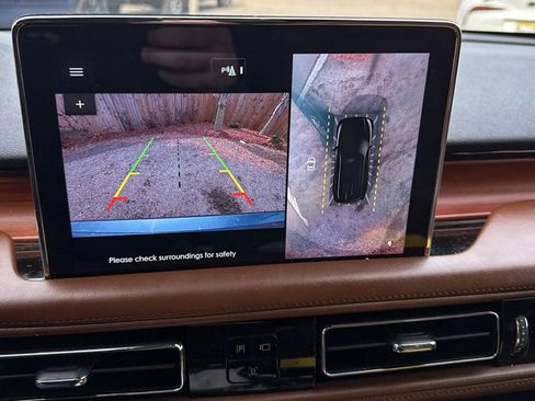 Used 2020 Lincoln Aviator Reserve w/ Elements Package Plus image 26