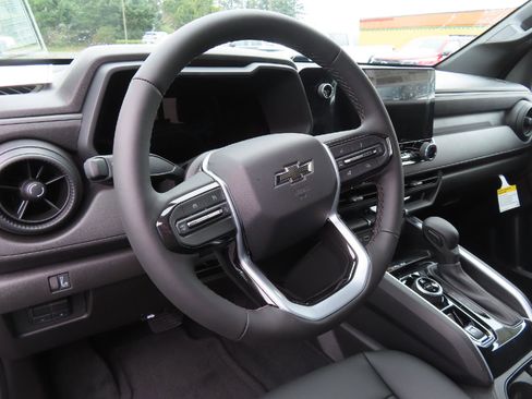 New 2025 Chevrolet Colorado Trail Boss w/ Midnight Edition image 13