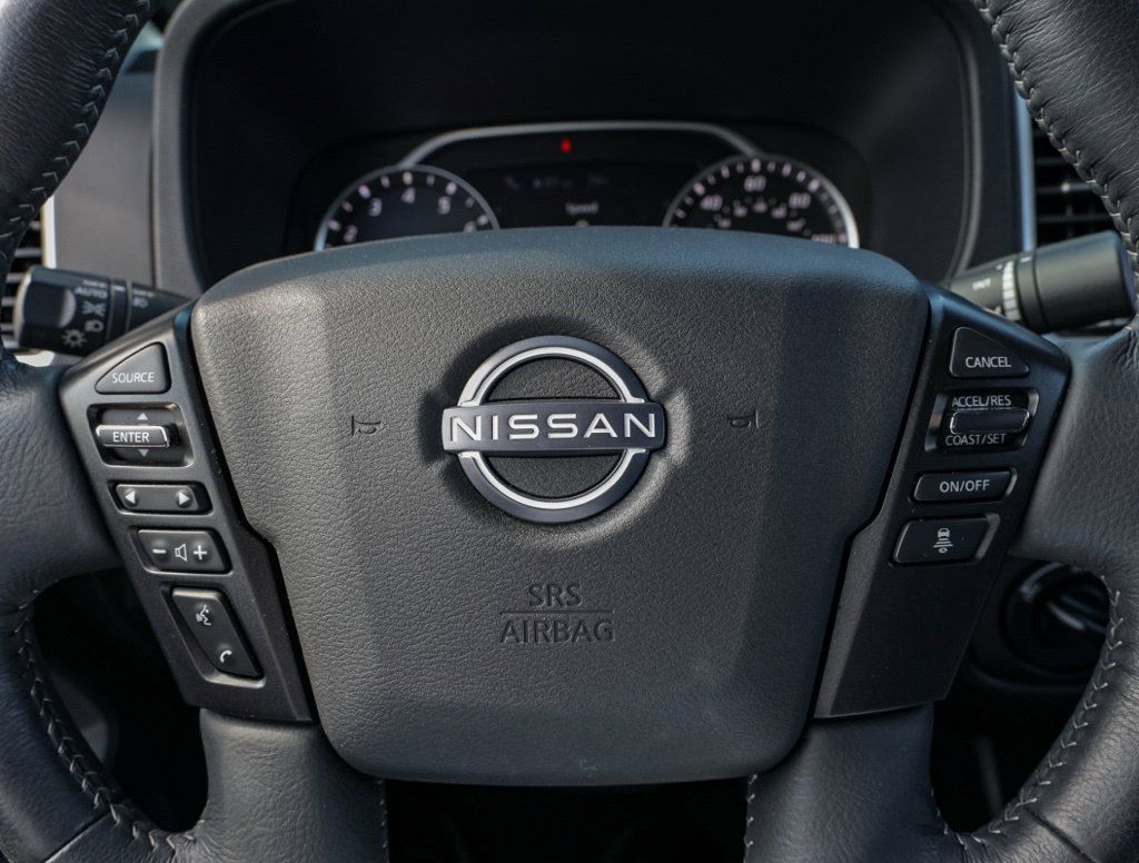 Used 2023 Nissan Frontier SV w/ SV Convenience Package AWD/4WD image 25