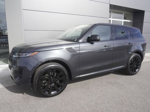 New 2026 Land Rover Range Rover Sport SE AWD/4WD image 3